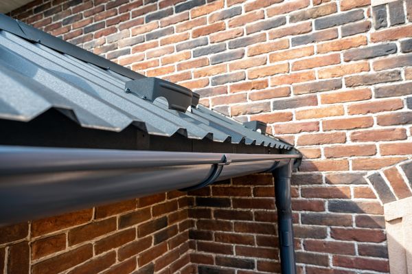 Brick Veneer Siding Installation in Ventura